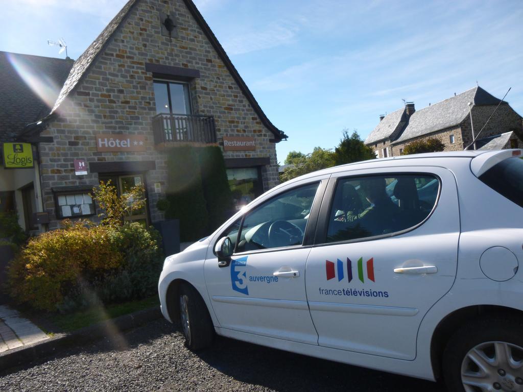 Hotel Logis Le Relais De La Poste Neuveglise Luaran gambar