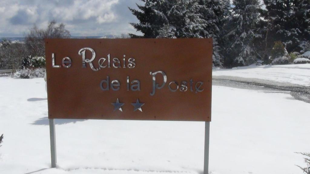 Hotel Logis Le Relais De La Poste Neuveglise Luaran gambar