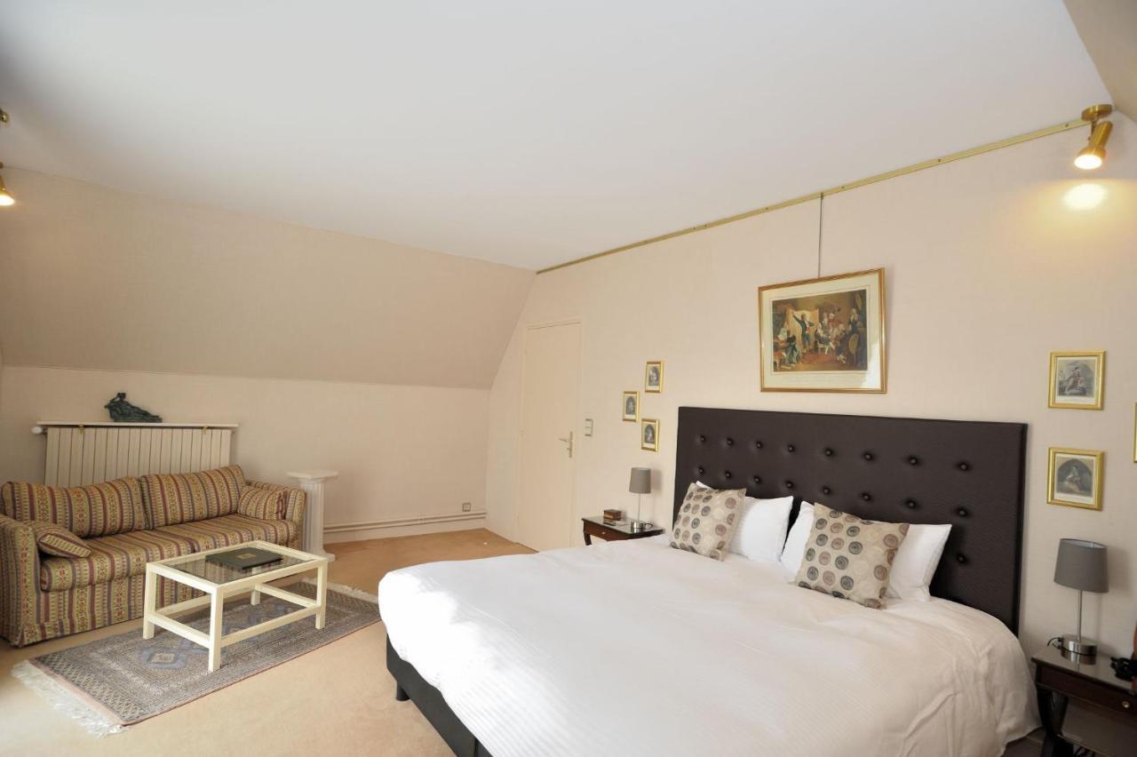 Hotel Logis Le Relais De La Poste Neuveglise Bilik gambar
